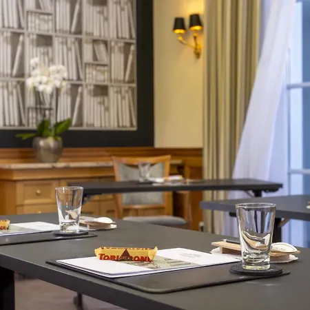 Am Jaegertor Hotel 4*
