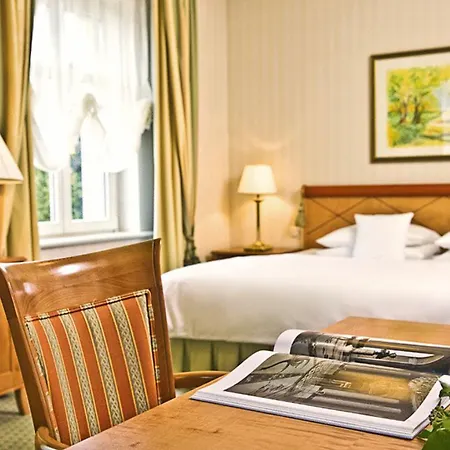 Am Jaegertor Отель Потсдам