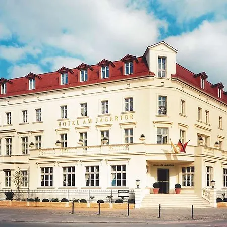 Am Jaegertor Hotel 4*
