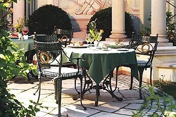 Hotel Am Jaegertor 4*