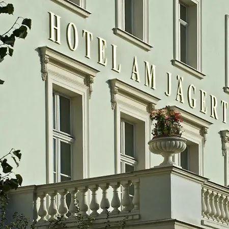 Am Jaegertor Hotel 4*