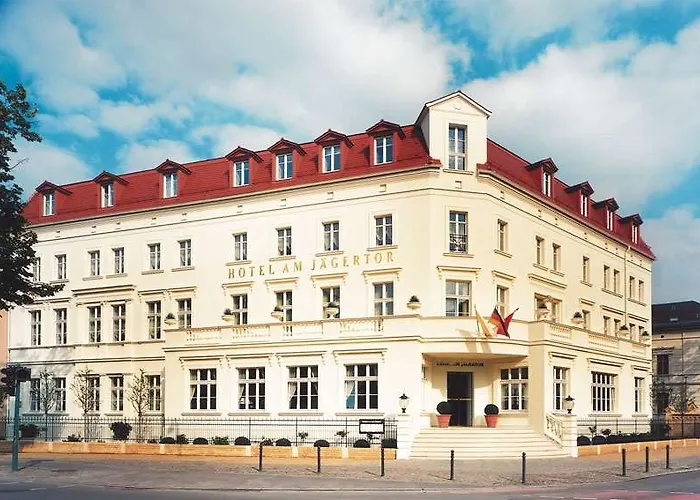 Am Jaegertor Hotel 4*
